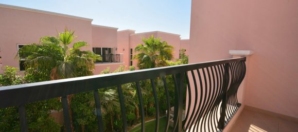 4 bedrooms Villa in Nadd Al Sheba, UAE No. 493 19