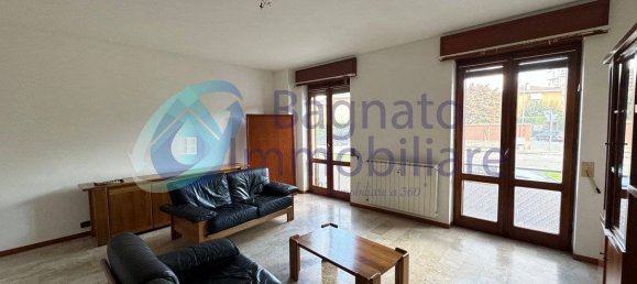 3 bedrooms Apartment in Novara, Italy No. 153681 9