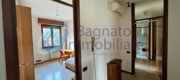 3 bedrooms Apartment in Novara, Italy No. 153681 10