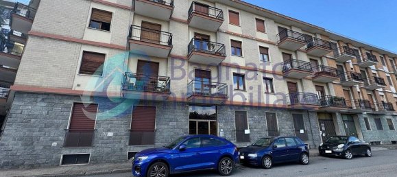 3 bedrooms Apartment in Novara, Italy No. 153681 2