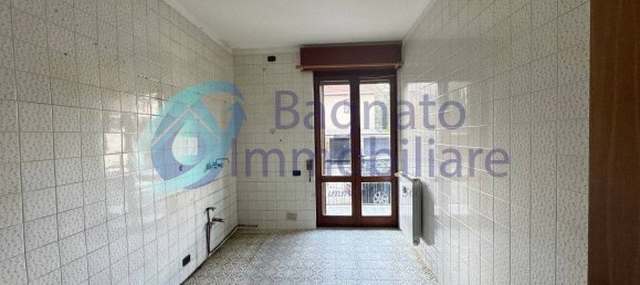 3 bedrooms Apartment in Novara, Italy No. 153681 12