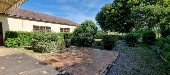 3 bedrooms House in Saint-Blin, France No. 87434 40