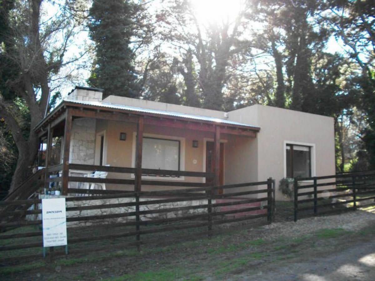 2 bedrooms House in General Pueyrredon, Argentina No. 61026