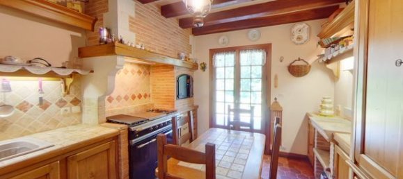 4 bedrooms Castles in Val-d'Oise, France No. 360401 5