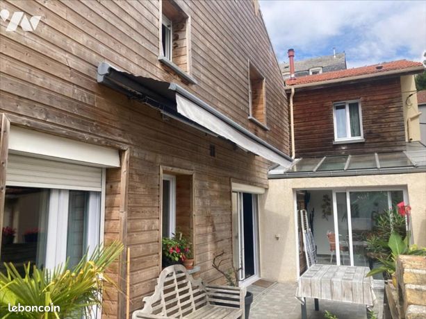 3 bedrooms Villa in Elbeuf, France No. 353067