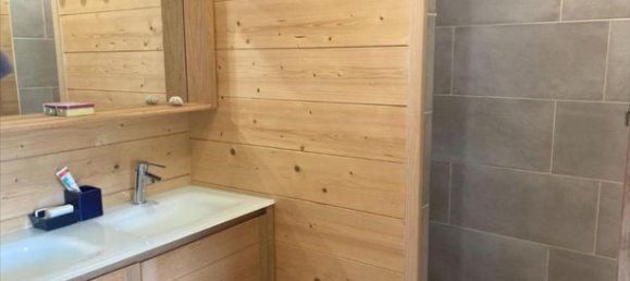 3 bedrooms Villa in Elbeuf, France No. 353067 10