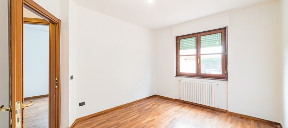 5 rooms Apartment in Saluzzo, Italy No. 213604 19