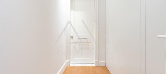 2 bedrooms Apartment in Ciutat Vella, Spain No. 33991 10