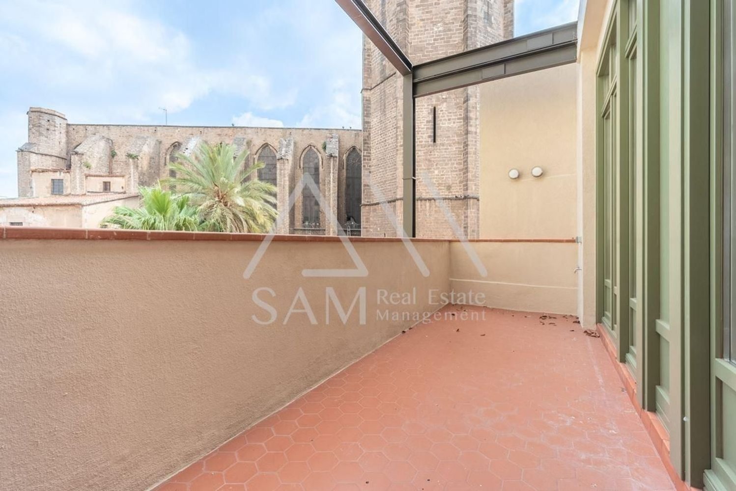 2 bedrooms Apartment in Ciutat Vella, Spain No. 33991