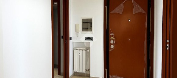 1 bedroom Apartment in Rome, Italy No. 263317 2