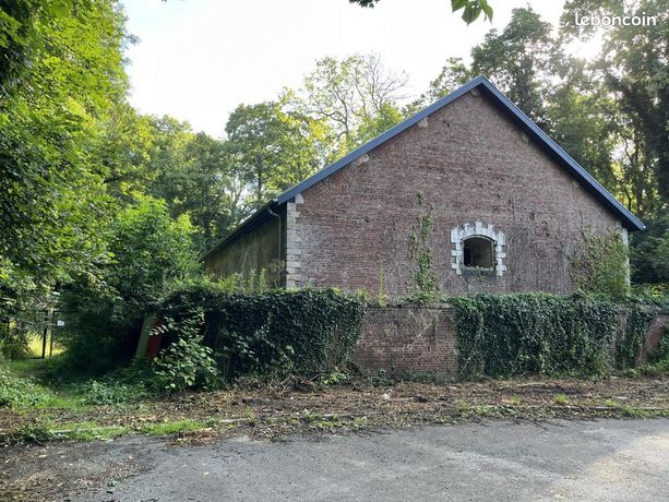 Коммерческая недвижимость 400м² в Аррас, Франция № 313977