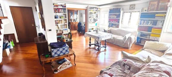 2 bedrooms Apartment in Trieste, Italy No. 311401 10