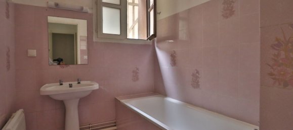 2 chambres Appartement à Troyes, France No. 64747 8