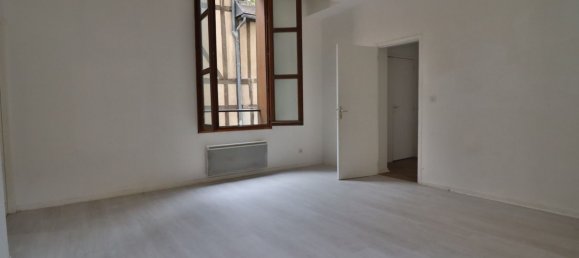 2 chambres Appartement à Troyes, France No. 64747 3