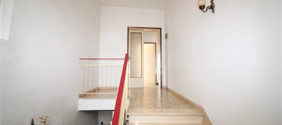 6 rooms House in Montevarchi, Italy No. 233812 15