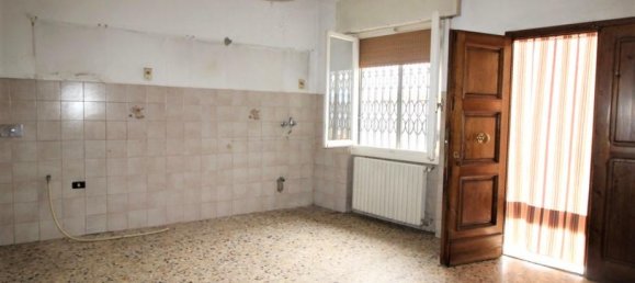 6 rooms House in Montevarchi, Italy No. 233812 20