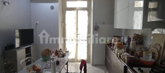 2 bedrooms Apartment in Turin, Italy No. 50255 5