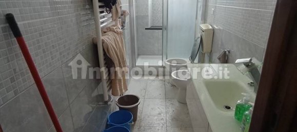 2 bedrooms Apartment in Turin, Italy No. 50255 9