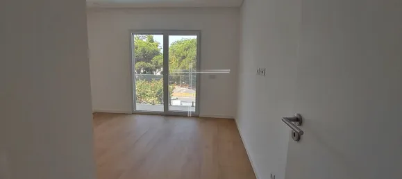 5 bedrooms House in Costa da Caparica, Portugal No. 99929 20