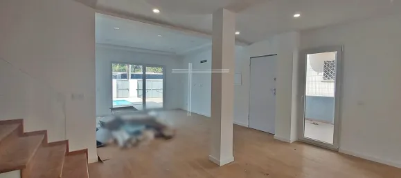 5 bedrooms House in Costa da Caparica, Portugal No. 99929 6