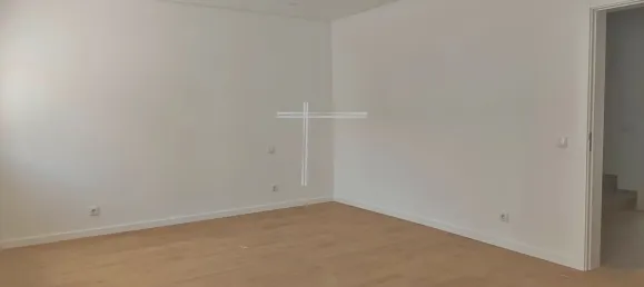 5 bedrooms House in Costa da Caparica, Portugal No. 99929 28