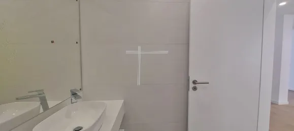 5 bedrooms House in Costa da Caparica, Portugal No. 99929 14