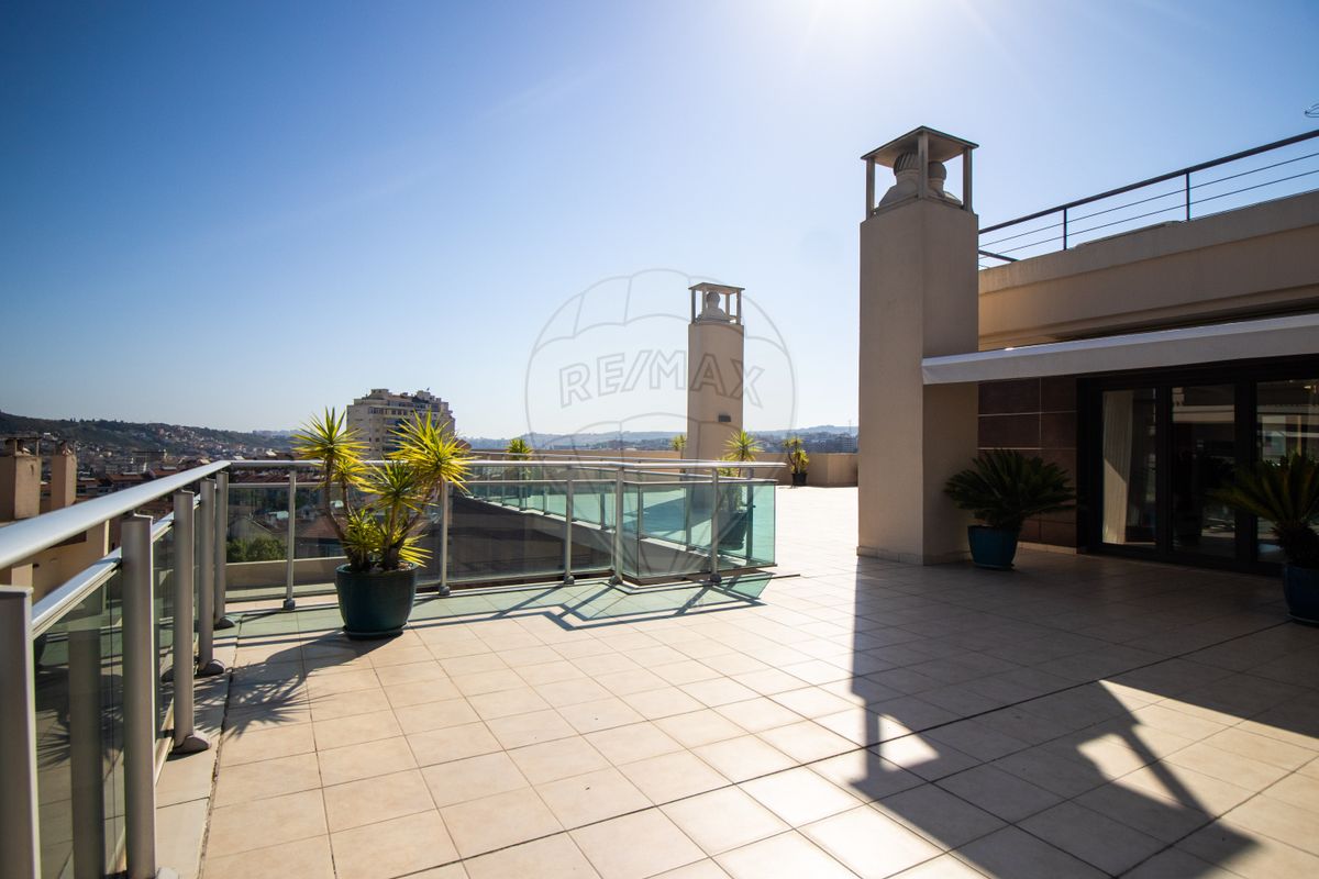 Ático de 4 dormitorios en Odivelas, Portugal No. 144698