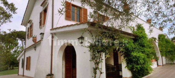 8 bedrooms Villa in Ardea, Italy No. 223925 2