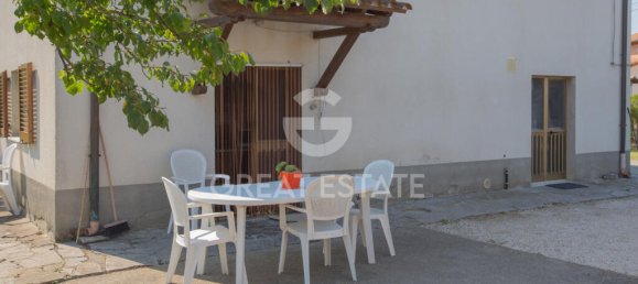 4 bedrooms Villa in Castiglione del Lago, Italy No. 331188 5