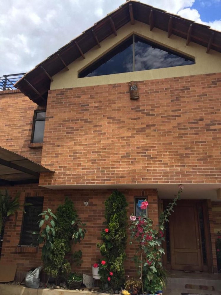 4 bedrooms House in Cundinamarca, Colombia No. 8506