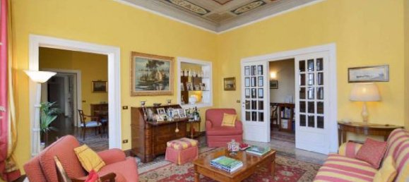 3 غرف نوم شقة في Lucca, Italy رقم 16303 3