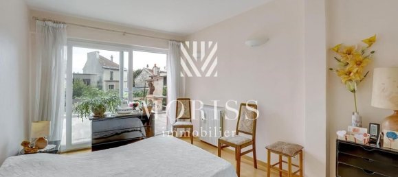 Дом с 5 спальнями в Монтрёй, Франция № 182540 11