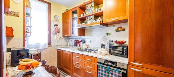 2 Schlafzimmer Doppelhaus in Casalgrande, Italy, Nr. 188295 7