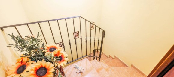 2 Schlafzimmer Doppelhaus in Casalgrande, Italy, Nr. 188295 15