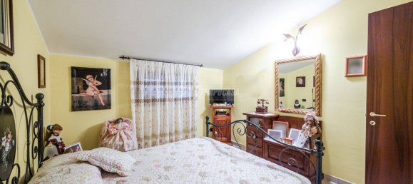 2 Schlafzimmer Doppelhaus in Casalgrande, Italy, Nr. 188295 11