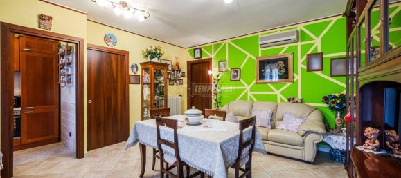 2 Schlafzimmer Doppelhaus in Casalgrande, Italy, Nr. 188295 4