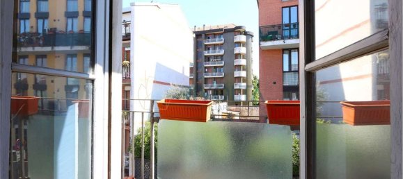 2 rooms Apartment in Milan, Italy No. 339027 2