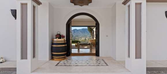 4 Schlafzimmer Villa in Alhaurin de la Torre, Spain, Nr. 53814 12