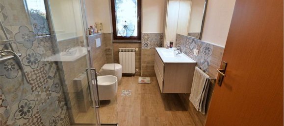 3-salle Appartement à Limido Comasco, Italy No. 283268 17