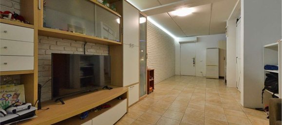 3-salle Appartement à Limido Comasco, Italy No. 283268 27