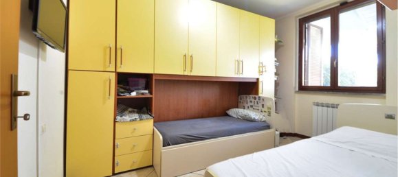 3-salle Appartement à Limido Comasco, Italy No. 283268 20