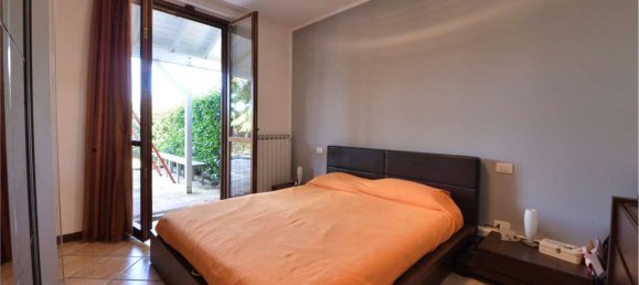 3-salle Appartement à Limido Comasco, Italy No. 283268 22