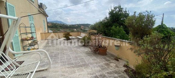 4 bedrooms Apartment in Toirano, Italy No. 283885 2