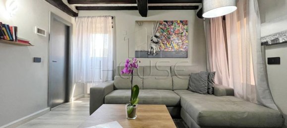 2-salle Appartement à San Giustino, Italy No. 299695 14