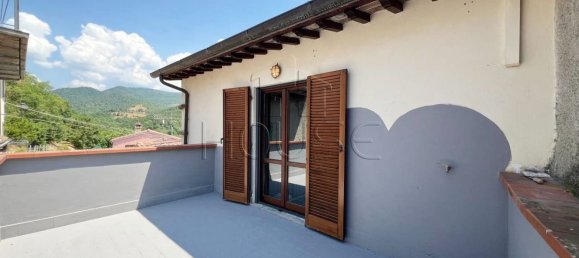 2-salle Appartement à San Giustino, Italy No. 299695 42