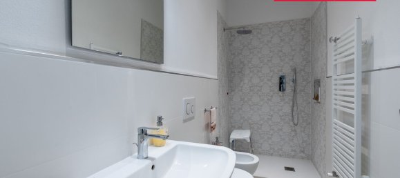 7 chambres Maison à Prato, Italy No. 328860 9