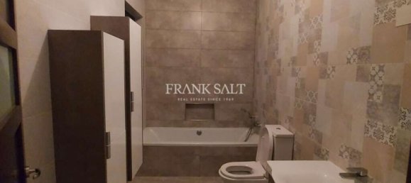 3 bedrooms Apartment in San Lawrenz, Malta No. 5821 12