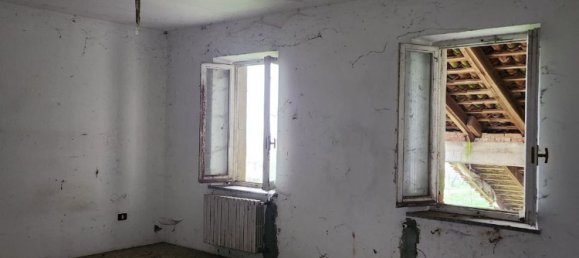 5غرفة منزل في Frascaro, Italy رقم 111401 23