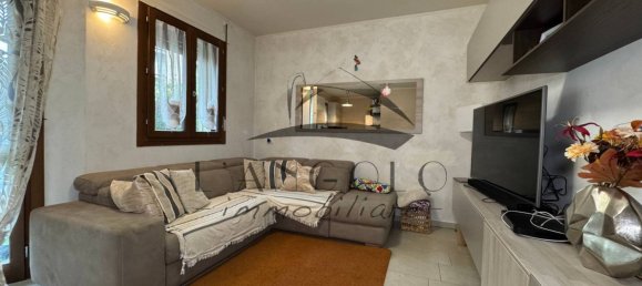 2 bedrooms Apartment in Arluno, Italy No. 333479 2