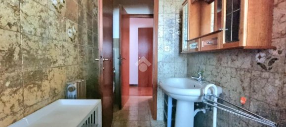 3 rooms Apartment in Catanzaro, Italy No. 156179 10